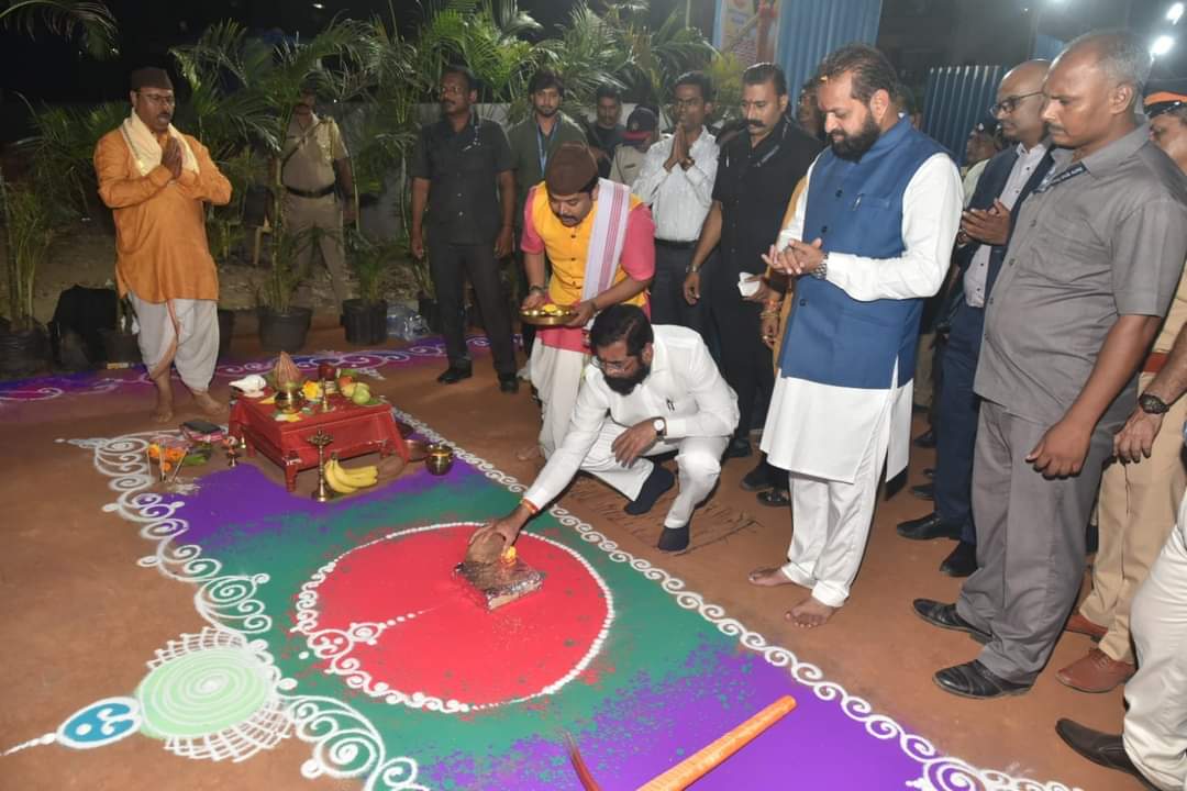 Maharashtra CM Lays Foundation Stone for BMC’s Super-Speciality Hospital