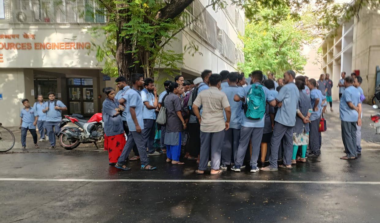 Private cleaning workers are protesting due to lack of salary: IIT Mumbai